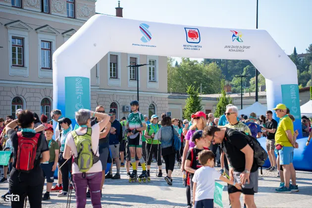 Nova Gorica, Trg Evrope. S tradicionalnim Pohodom prijateljstva in celodnevnim glasbenim dogajanjem ob Trgu Evrope se bo začel Pohod za Evropo. Foto: Jakob Pintar/STA