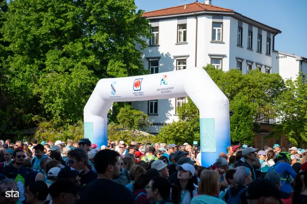 Nova Gorica, Trg Evrope. S tradicionalnim Pohodom prijateljstva in celodnevnim glasbenim dogajanjem ob Trgu Evrope se bo začel Pohod za Evropo. Foto: Jakob Pintar/STA