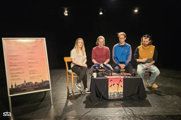 Maribor, GT22. Novinarska konferenca društva Moment pred 7. mednarodnim festivalom uprizoritvenih umetnosti Prestopi. Foto: Gregor Mlakar/STA